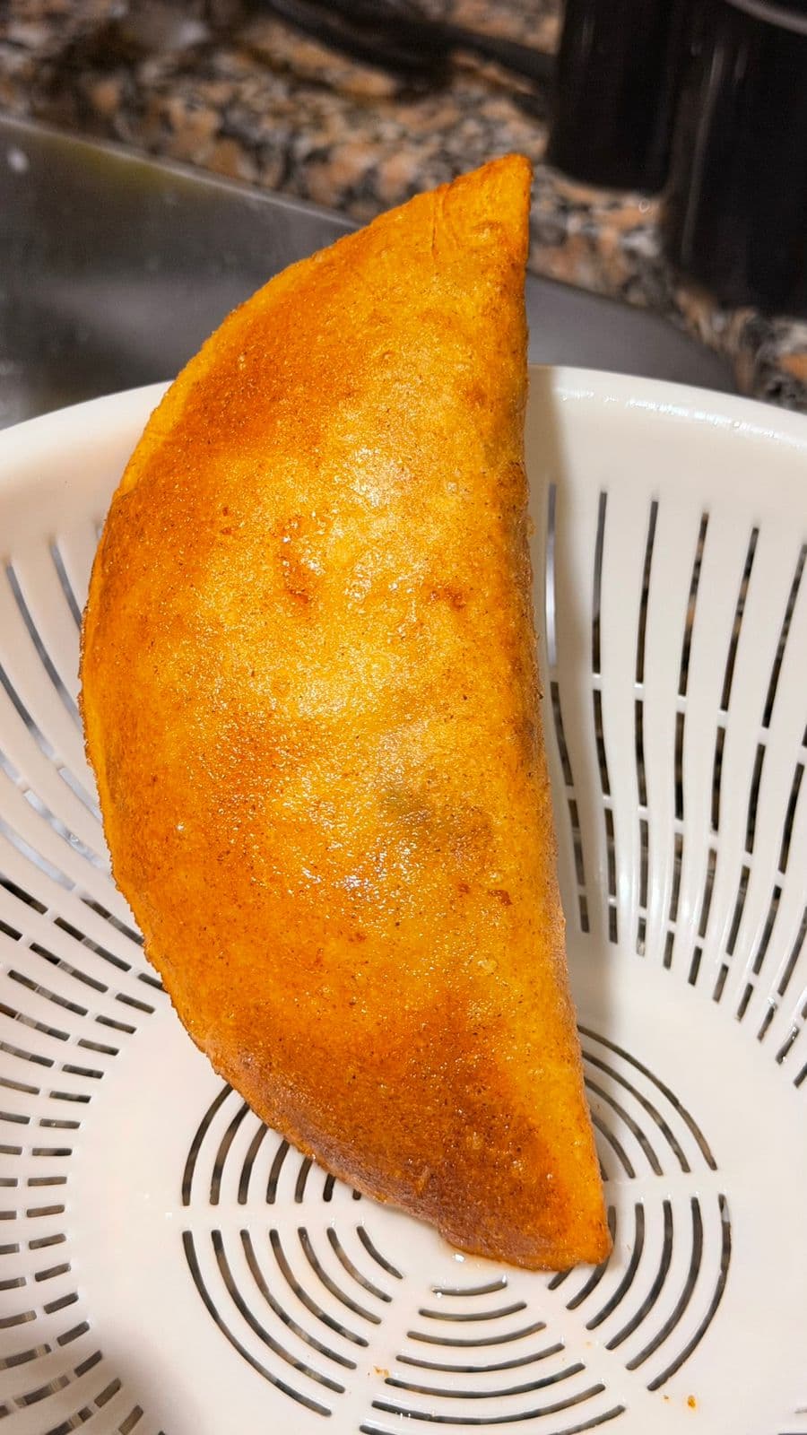 Empanadas venezolanas para mesas, reuniones y pedidos familiares.